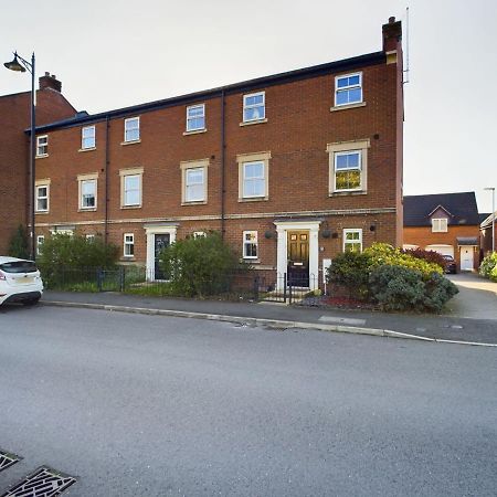247 Serviced Accommodation In Stafford- 3Br Townhouse Exterior foto